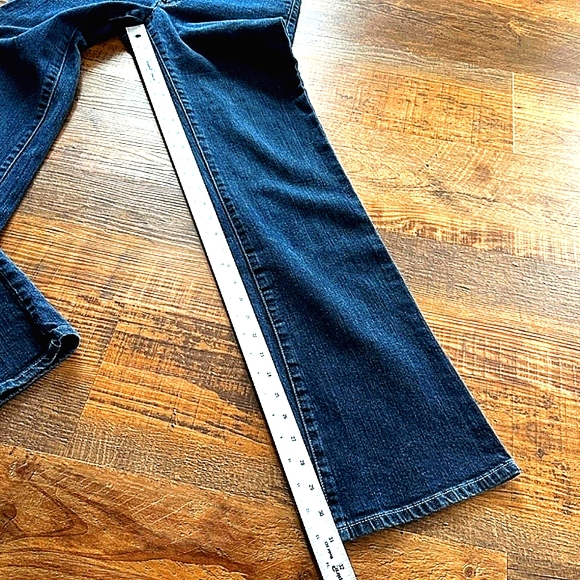 Michael Kors Jeans - Picture 5 of 8